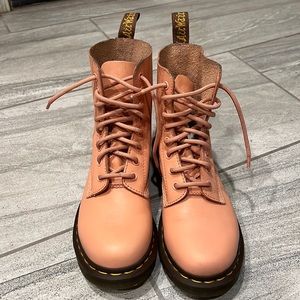 Dr Marten Peach 1460 Pascal